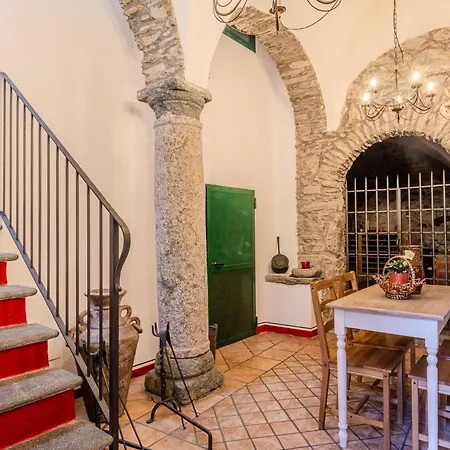 Casa de Férias Tzoffhaus By Interhome Domaso